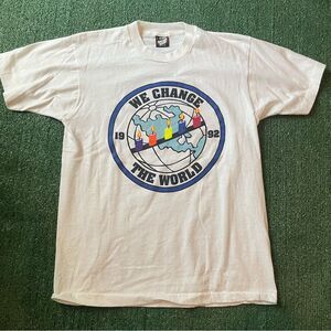 Vintage 1992 90s “We change the world” single stitch tee shirt - large